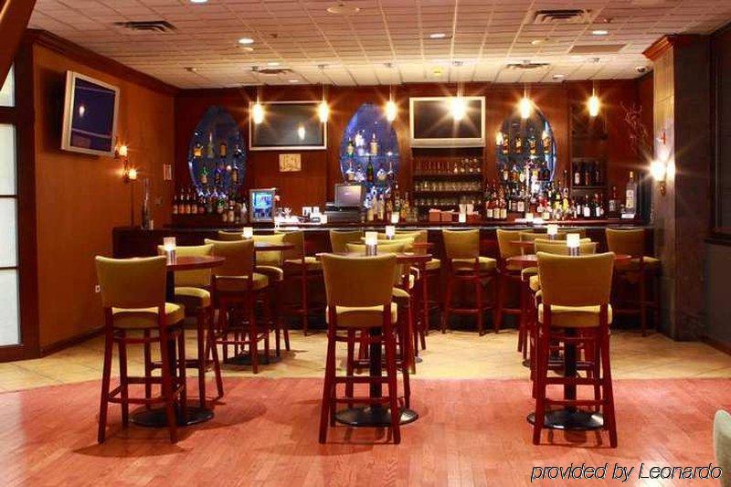 Doubletree By Hilton Hotel & Suites Jersey City Restaurant photo